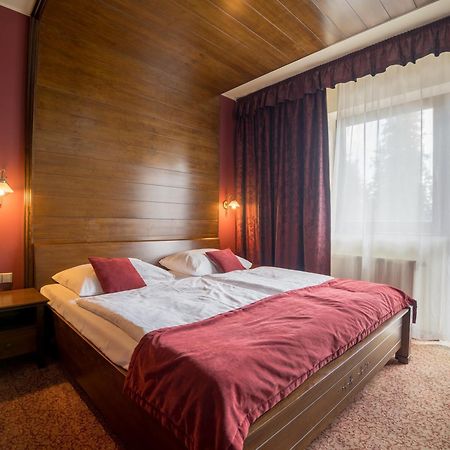 Aplend Wellness Hotel Borovica Štrbské Pleso エクステリア 写真