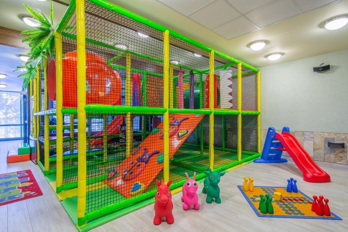 Aplend Wellness Hotel Borovica Štrbské Pleso エクステリア 写真