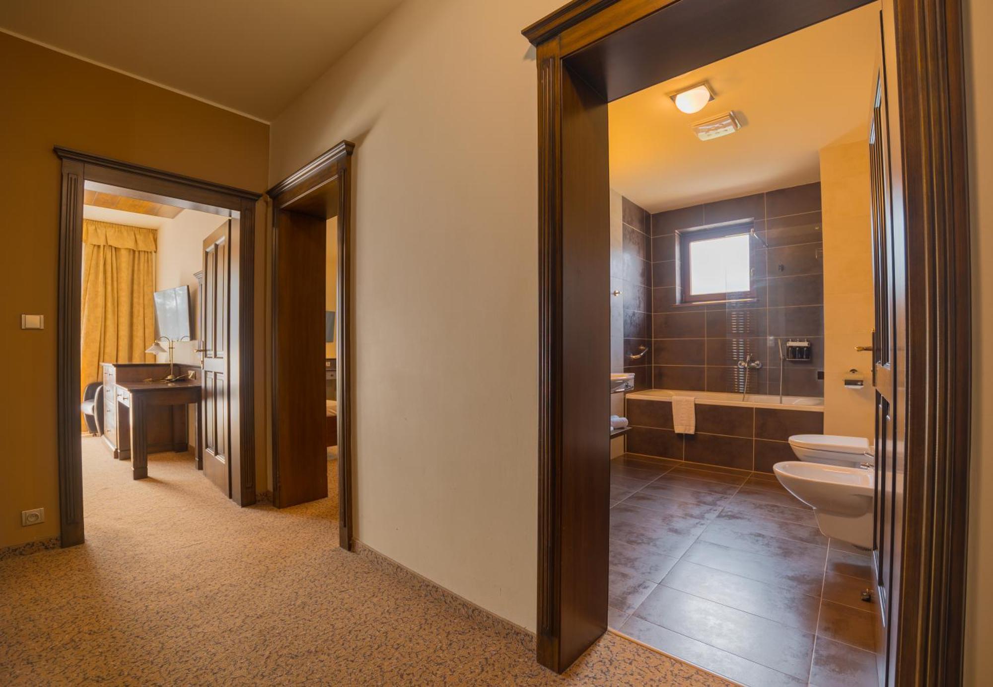 Aplend Wellness Hotel Borovica Štrbské Pleso エクステリア 写真