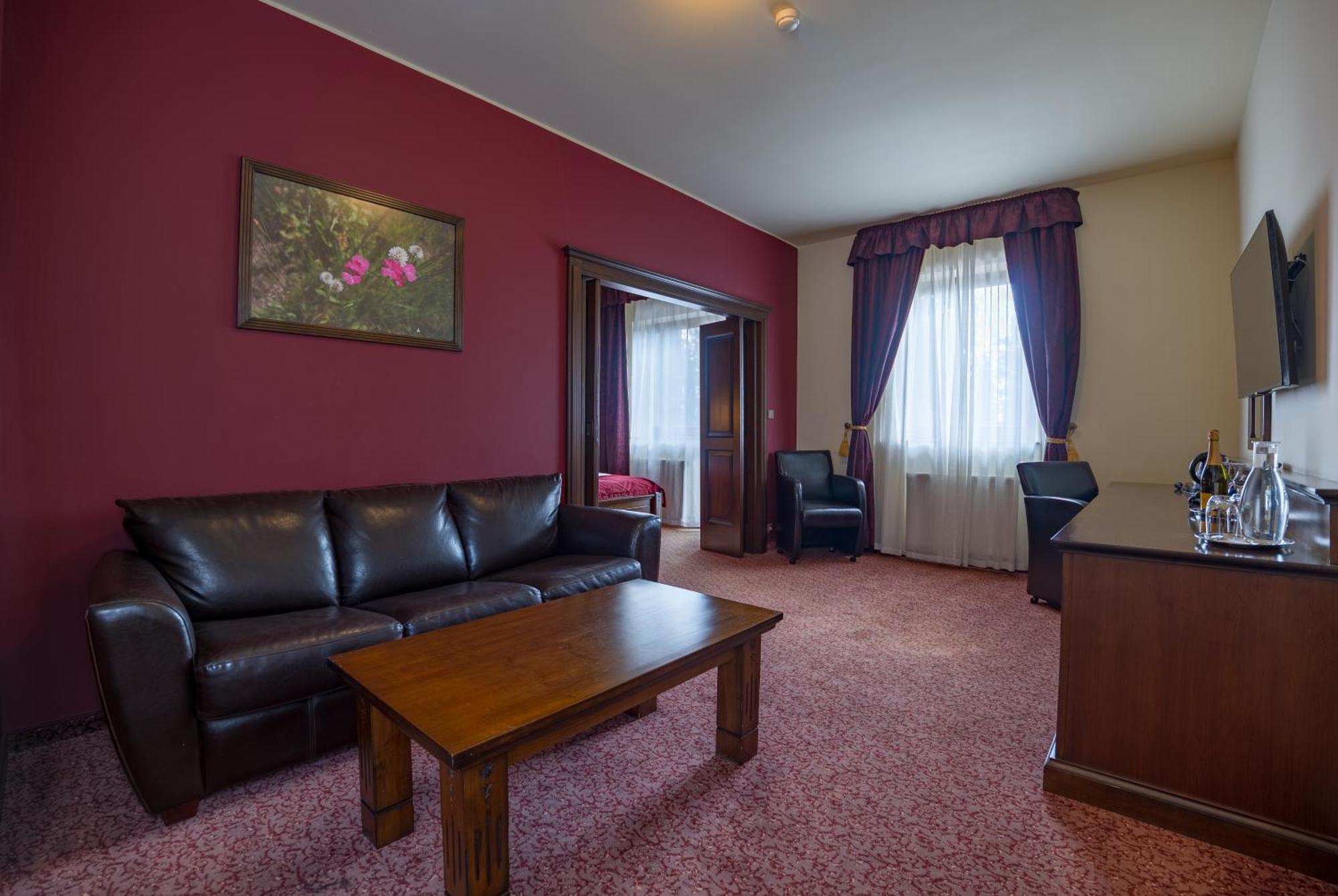 Aplend Wellness Hotel Borovica Štrbské Pleso エクステリア 写真