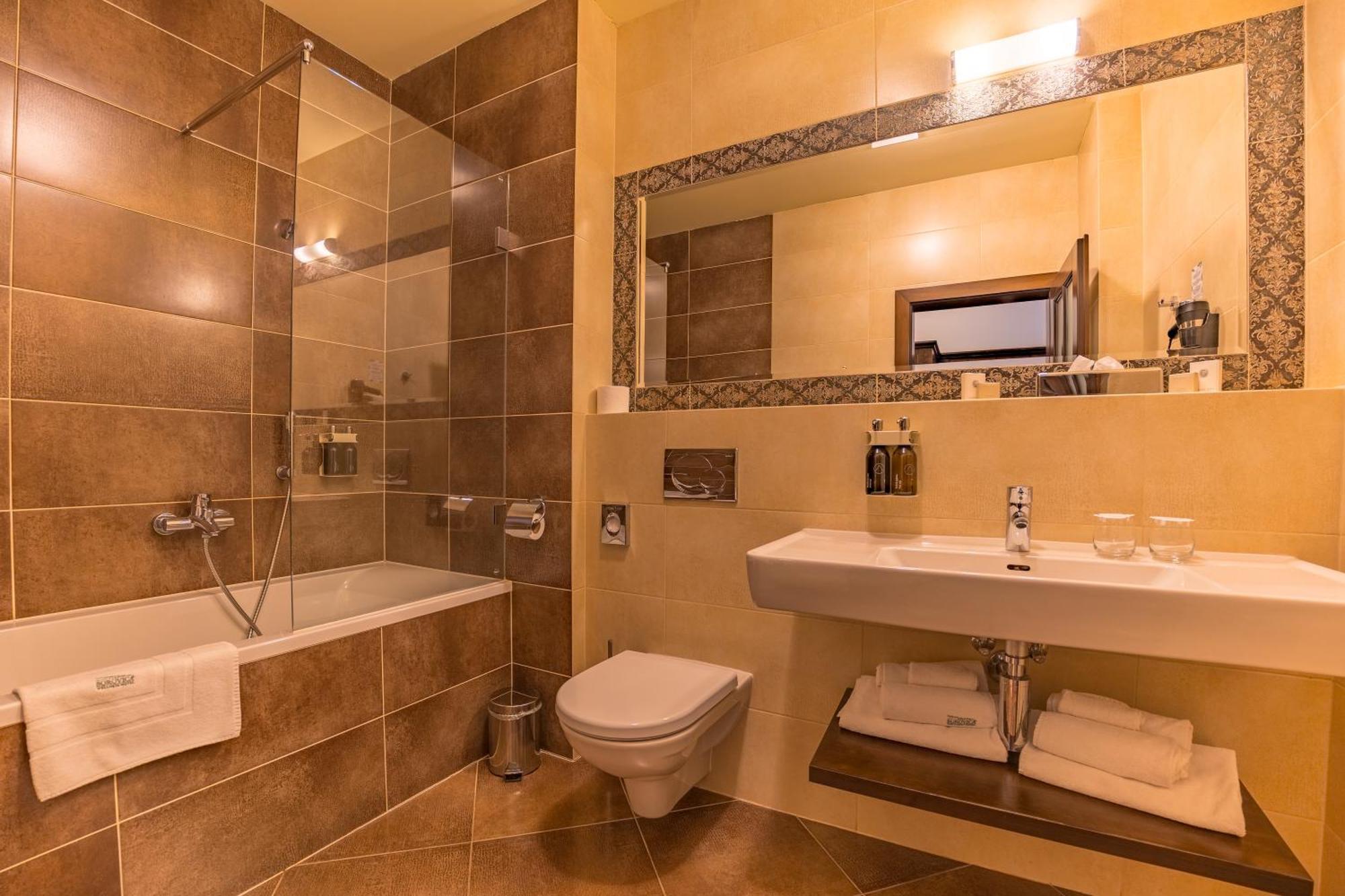 Aplend Wellness Hotel Borovica Štrbské Pleso エクステリア 写真